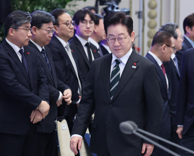 李대통령 “9·19 군사합의 복원…한반도 평화·핵 없는 미래로”