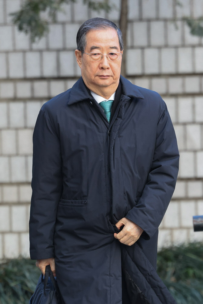 [속보]법원 "한덕수, 비상계엄 필요성 동의해 지지한 것으로 보여"