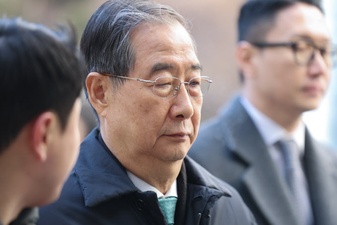 [속보]법원 "12·3 내란, 윤석열과 추종세력에 의한 친위쿠테타"