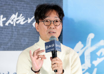 '왕과 사는 남자' 장항준 "부자 관계 같은 유해진·박지훈, 난 복 받은 감독"