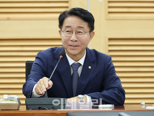 '친명 좌장' 조정식 "이혜훈 청문회, 국민 눈높이·판단이 제일 중요"
