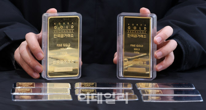 [포토]“금값 무서워 못 사요”…한 돈 100만원 돌파