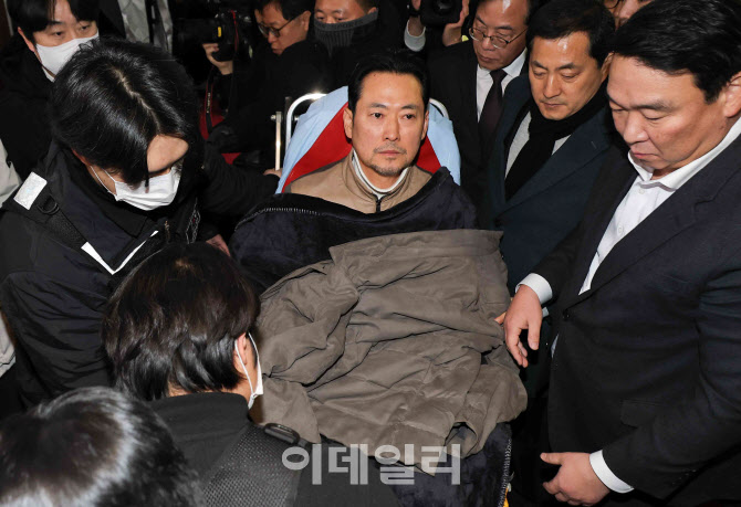 [포토]장동혁, '더 큰 싸움 위해 단식 중단'