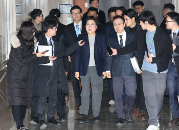 이혜훈 "국민께 심려 끼쳐 송구…李정부 기여할 기회 달라"