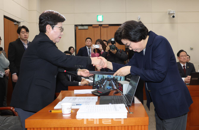 [포토]이혜훈, '내란 동조·성숙치 못한 언행 사과'