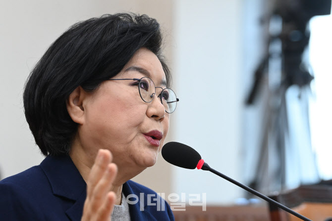 [포토]인사청문회, '발언하는 이혜훈 후보자'