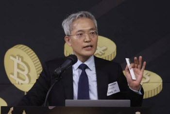 “원화 스테이블코인 성패는 은행 51%룰 아닌 국채다”