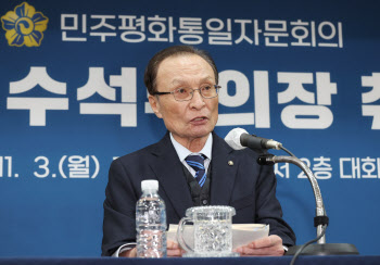 민주당, 이해찬 국내이송 방안 검토…“베트남서 추가 의료행위 한계"