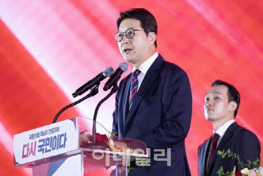 신동욱 "이혜훈 지명철회 끝 아냐…인사라인 전면 교체해야"