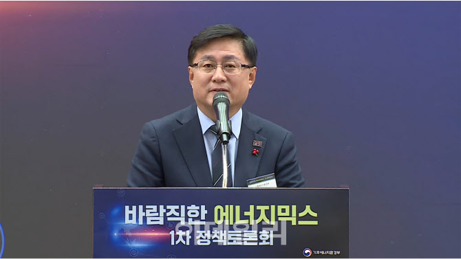 “국민 80% 찬성” 李정부 ‘탈원전’ 뒤집었다…준공 시기는