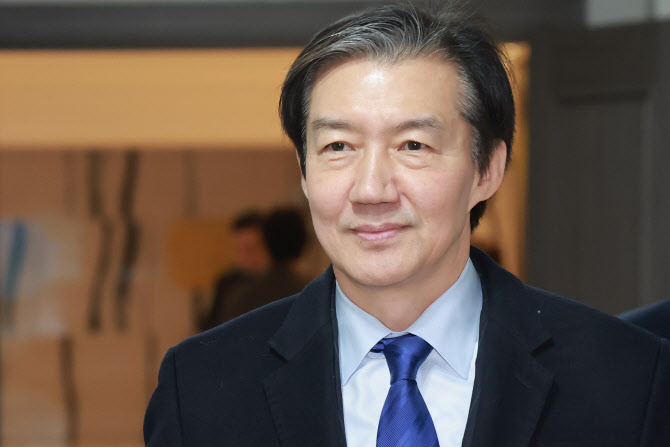 조국혁신당 "합당 협의 전권, 조국 대표에게 위임"