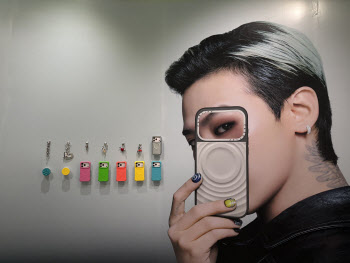'한국'에 공들이는 케이스티파이…GD 앞세운 첫 15주년 프로젝트는