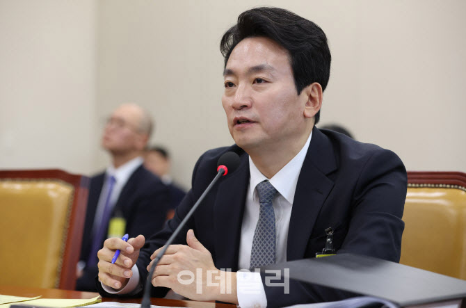 "박장범, 계엄 직전 보도국장에 전화" 폭로…KBS "사실로 밝혀진 바 없어"(종합)