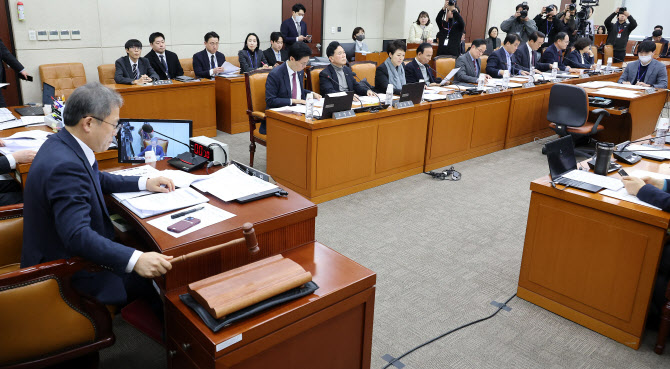 행정통합 앞두고 선거구 논쟁…“광역의원 정수 불균형 우려”