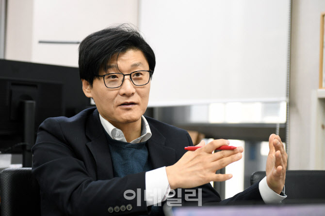 “반도체주 조정은 예측불허…경쟁력 키우고 변동성 줄여야”[센터장의 뷰]