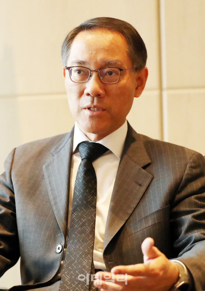 "韓 올해 성장률 2% 전망…수출 둔화 내수가 메울 것"