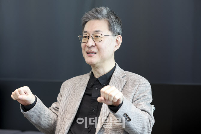 “주가 상승이 리스크 되는 나라…상속세 구조 바꿔야”[만났습니다]