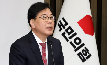 "관세 인상은 李대통령 책임"…송언석 "비준 절차 외면한 결과"