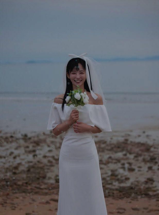 '양성애자 고백' 솜혜빈, 가수 김예훈과 결혼 "낭만 있게 잘 살겠다"