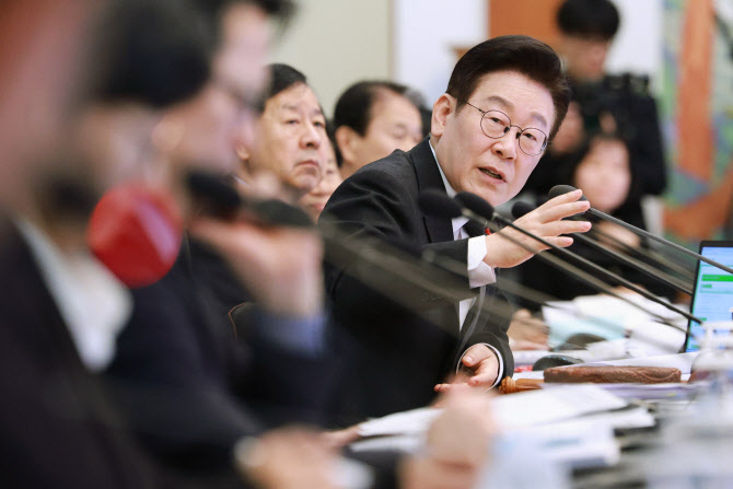 靑 “미국 서한, 디지털 이슈서 美기업 차별 말라는 취지”