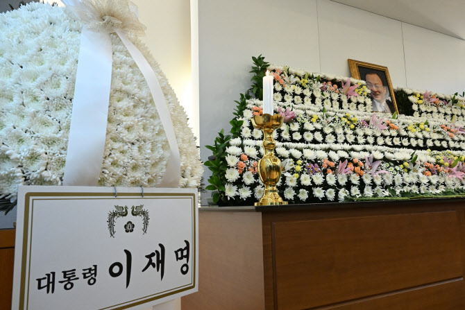 [속보] 李대통령, 이해찬 전 총리에 ‘국민훈장 무궁화장’ 추서 예정