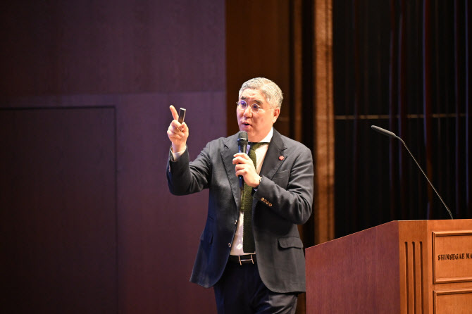 김덕주 신세계인터 총괄대표 “올해는 ‘중장기 성장’ 시작 원년”