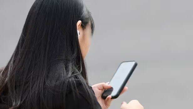 15세 미만은 ‘SNS 법적 금지’…프랑스 상원 통과만 남겨