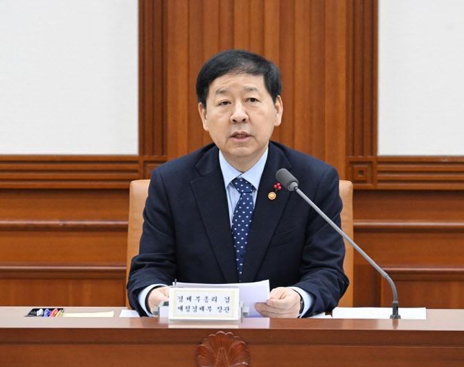 구윤철 "녹색전환에 국가 명운 달려…강력 의지로 전폭 지원"