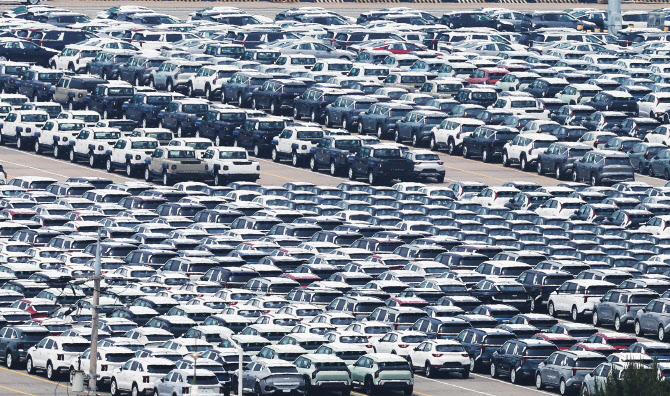 영국 車생산 73년 만에 최저…관세 충격 등 영향