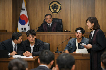 "춤 못춘다"…감방 동료 상습폭행 한 20대들 추가 실형