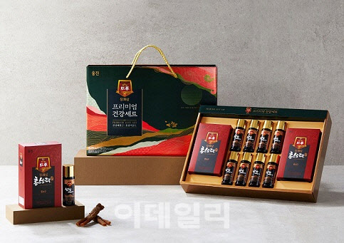 웅진식품, 설맞이 홍삼 브랜드 장쾌삼 선물세트 출시