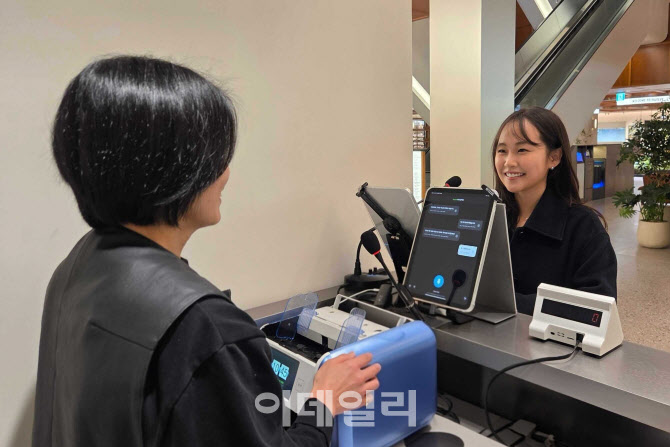 플리토 AI 통번역, 신세계 럭셔리 리테일 매장 확대…글로벌 소통 강화