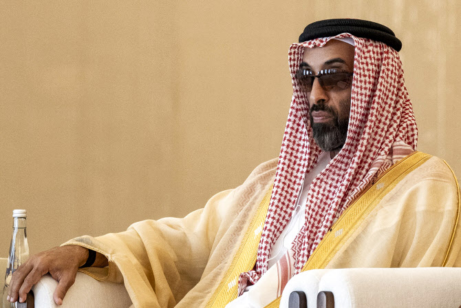 “트럼프 일가 회사·UAE, 수상한 관계”…외교·사업 동시에?