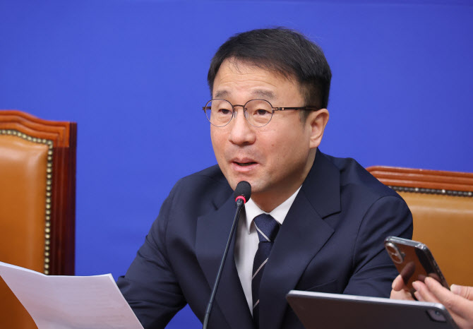 한병도, 국민의힘 향해 "인디언 기우제식 부동산 비난 멈춰야"