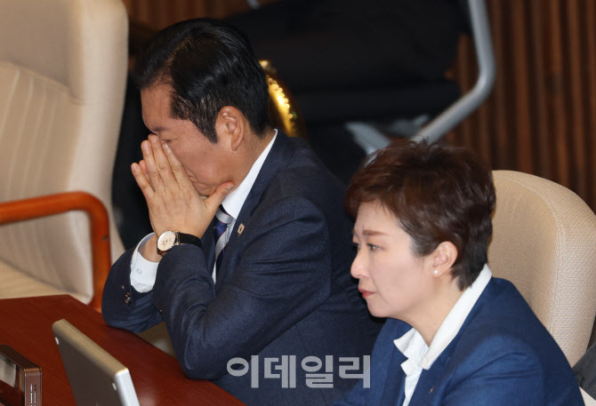 [포토]정청래-이언주, '불편'