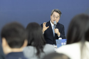 김동연 “반도체 인재유치, 경기도 외 지자체는 힘들 것”