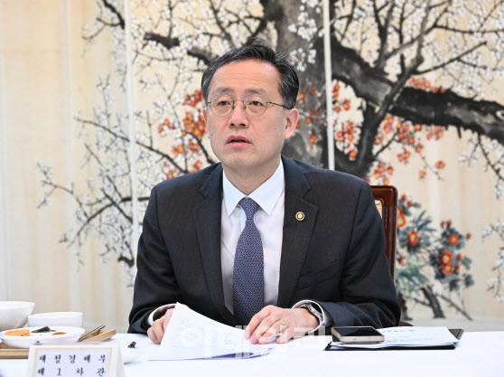 정부, 워시發 충격에…"실물경제·금융시장 견조"