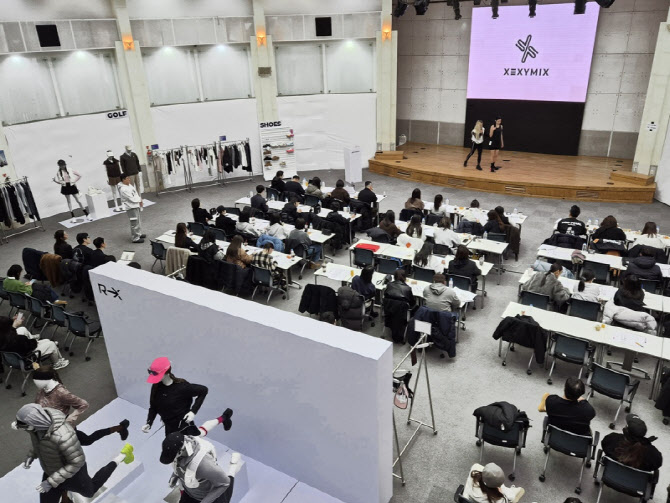 젝시믹스, FW수주회에 중·일·대만·중국·인니 모였다