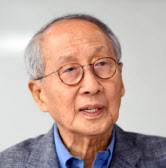 윤여준 전 환경부 장관, 사랑의열매 신임 회장 추대