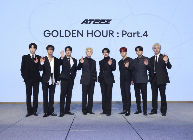 에이티즈 "재계약 후 첫 앨범, 데뷔 때 마음으로 돌아가 준비"