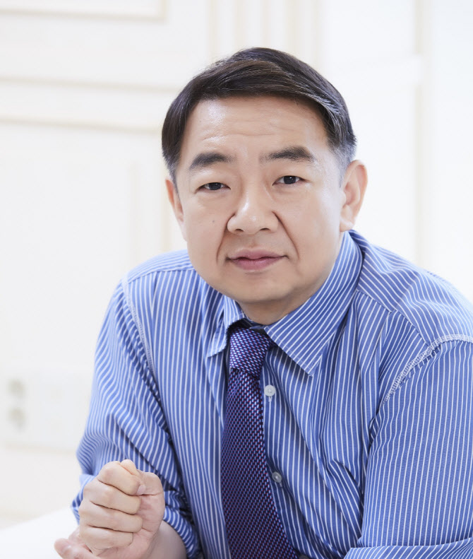 안성호 에이스경암 이사장, 성남 취약계층에 28년 연속 백미 기부