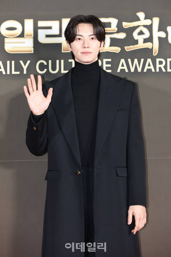 이채민 측 "한국판 '나미야 잡화점의 기적' 출연 검토 중"