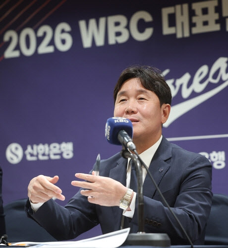 류지현 감독 "한국계 4명 발탁, 우타자·선발 약점 보완 현실적 선택