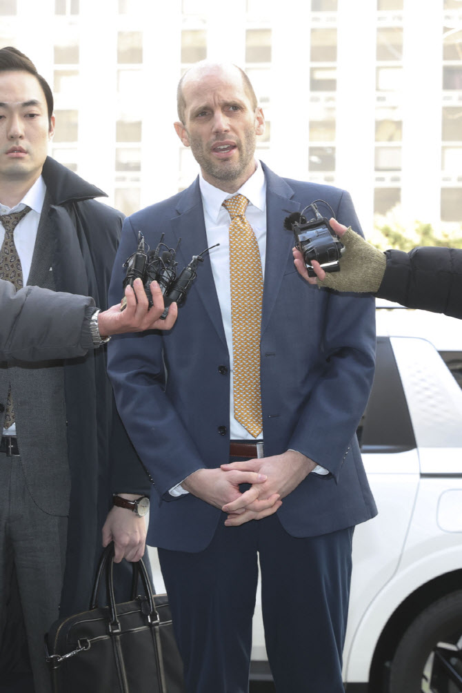 [포토]발언하는로저스 쿠팡 한국 임시대표