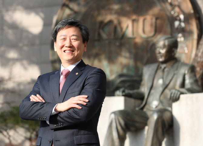 서울총장포럼 신임 회장에 정승렬 국민대 총장