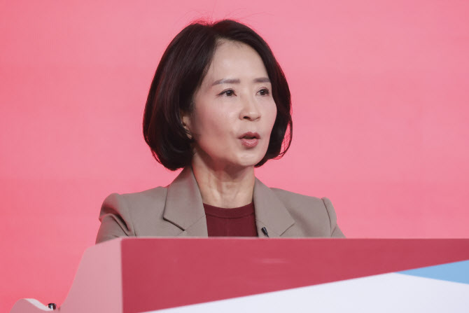국힘 “정부 부동산 정책, 말 바꾸기 넘어 내로남불”