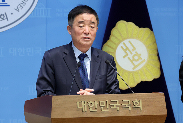 與 강득구 "대표가 특정 커뮤니티서 좌표…2만개 문자 폭탄"