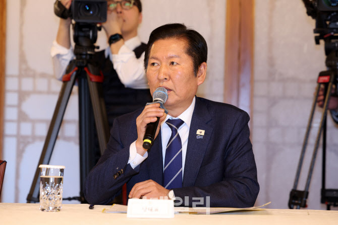 [포토]발언하는 정청래 더불어민주당 대표