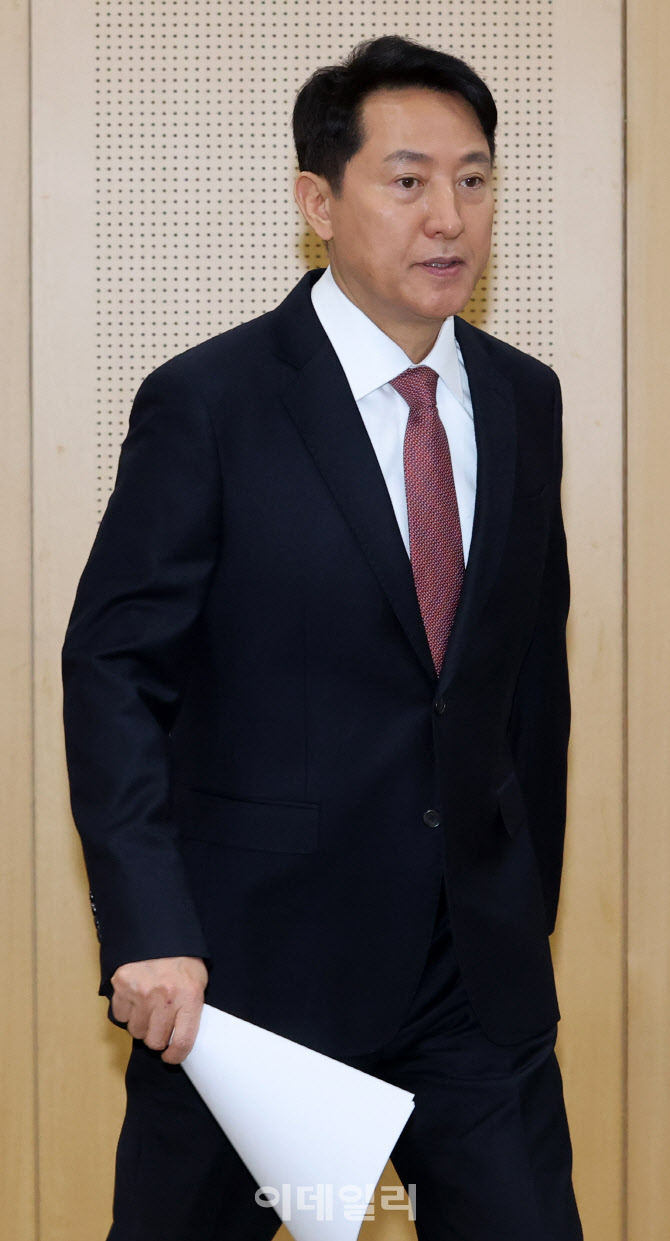 [포토]입장하는 오세훈 서울시장