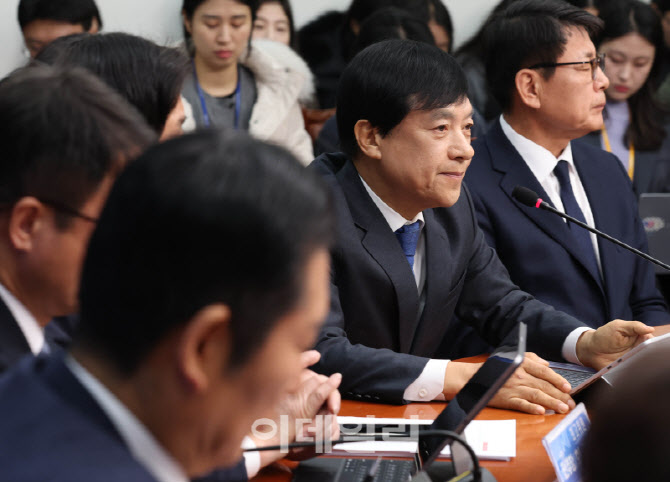[포토]'전준철 특검추천' 이성윤, '세밀히 못살핀 건 유감'